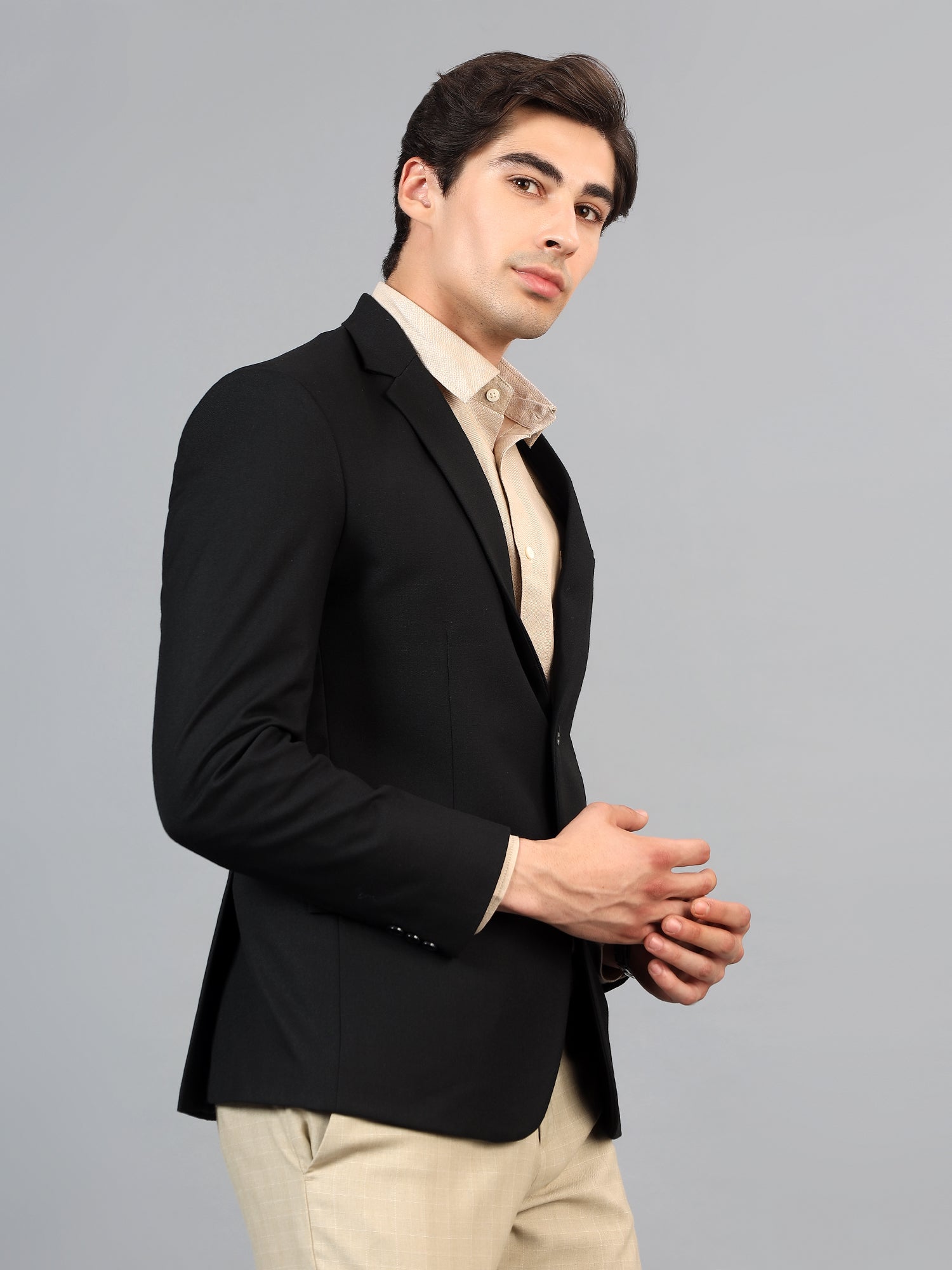 Men's Black Slim Fit Solid Single Breasted Formal Blazer