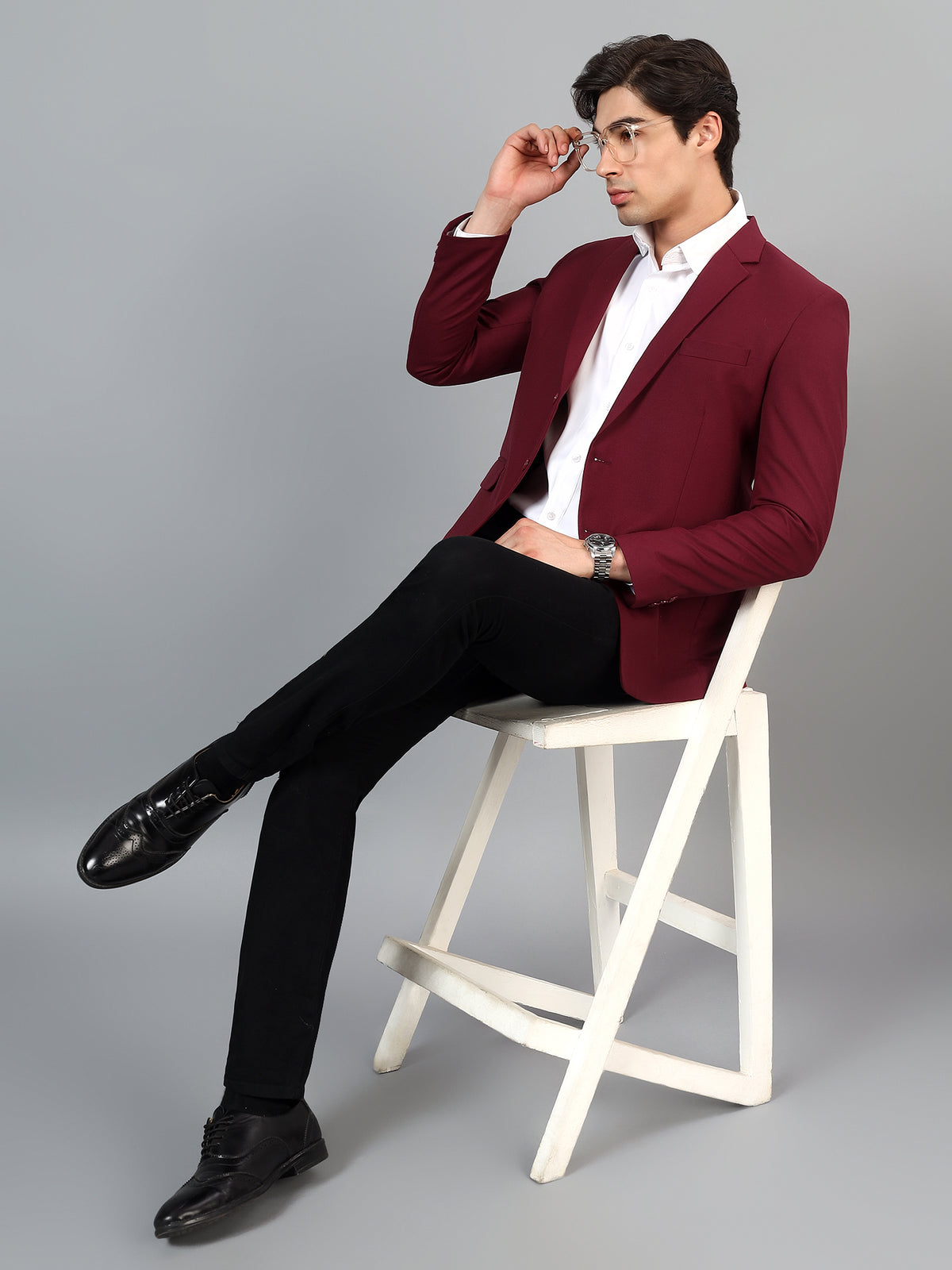 Men's Maroon Slim Fit Solid Single Breasted Formal Blazer